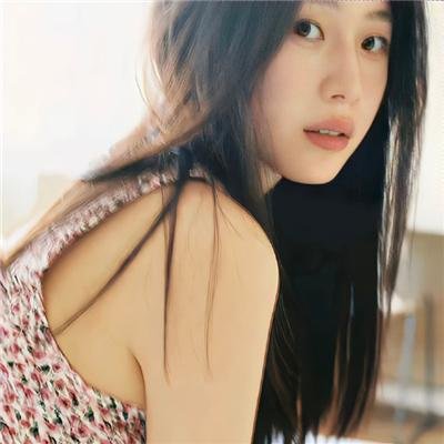 妙手隆胸 海报