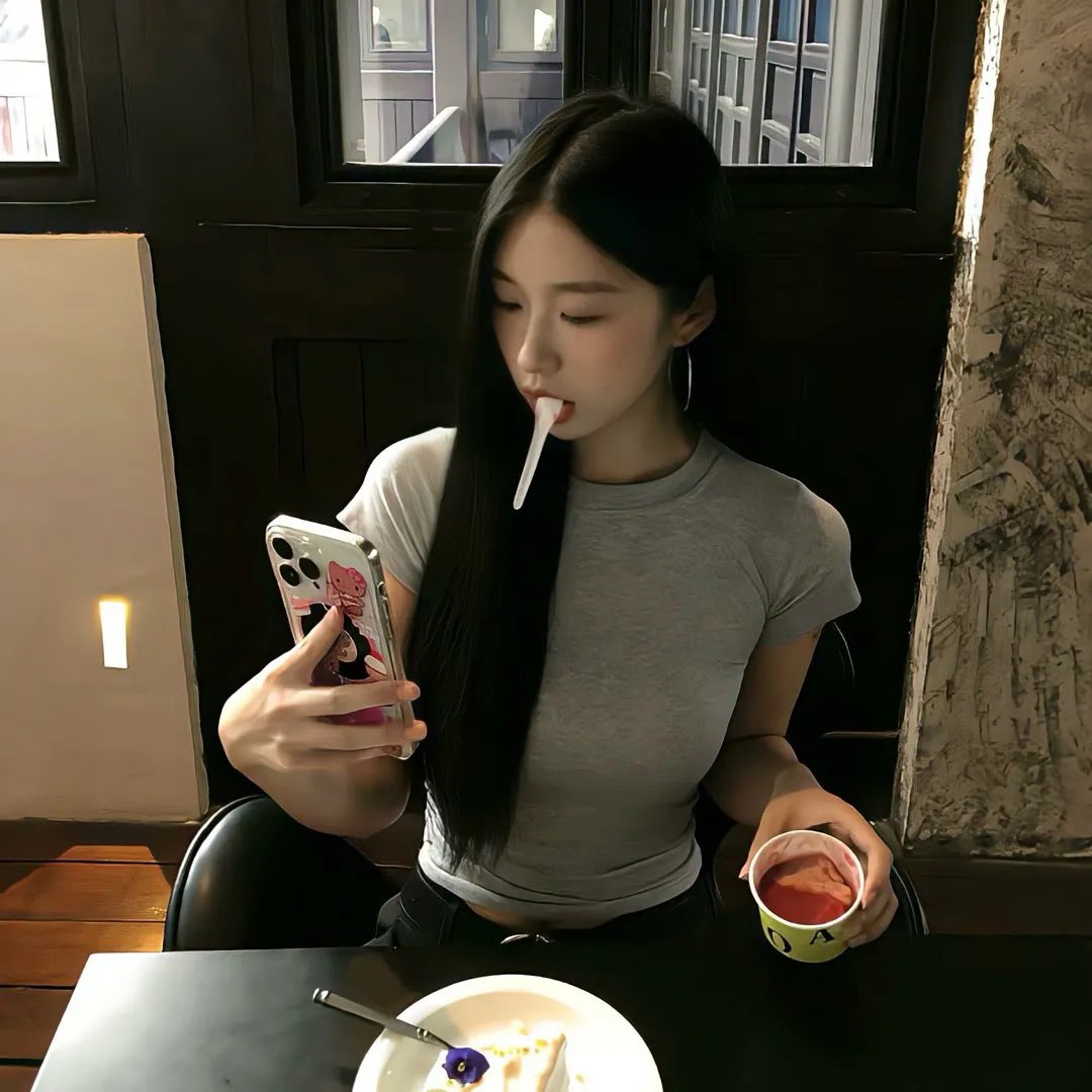 维奥莱特 海报